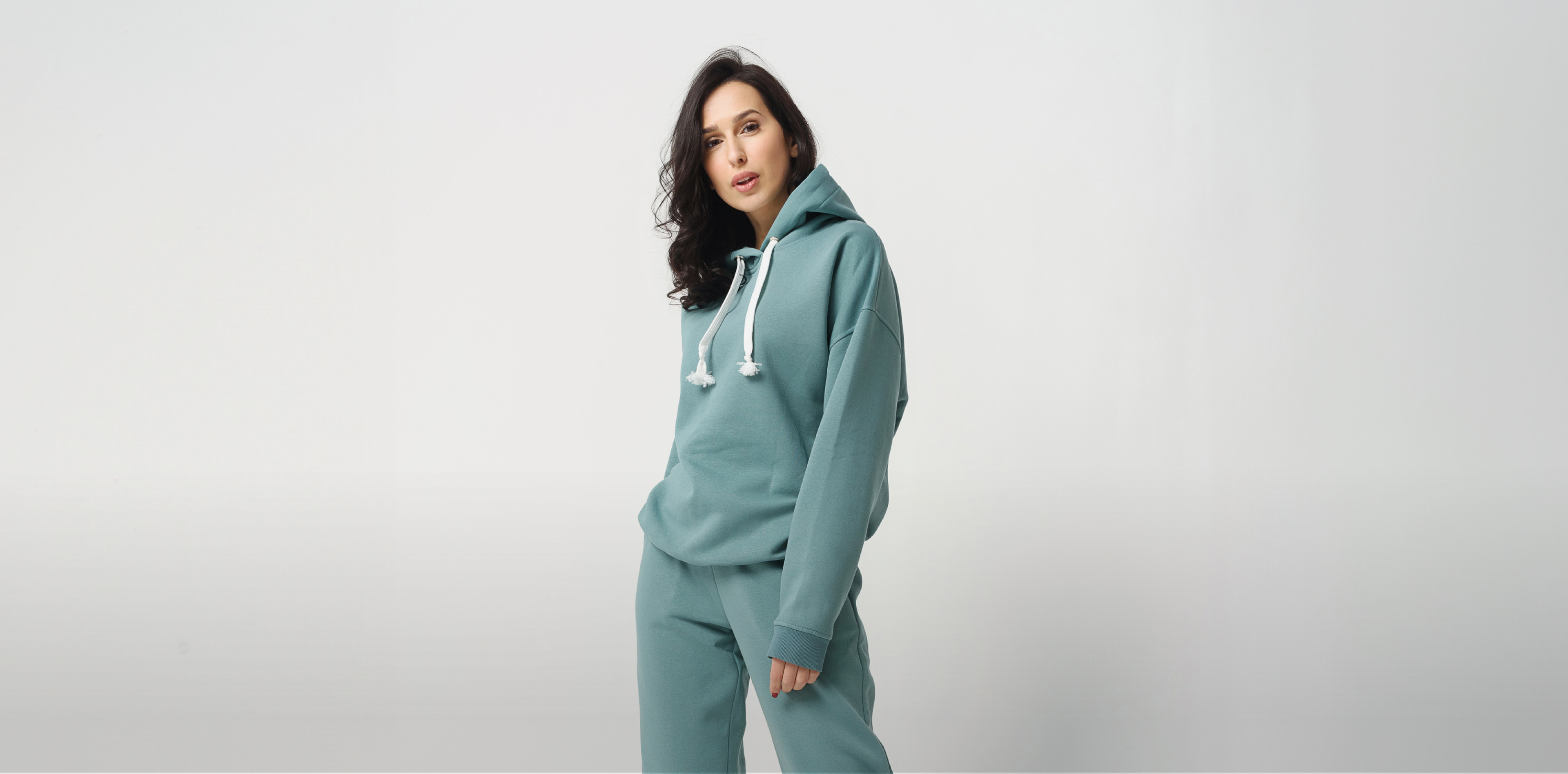 Chamarras y Sudaderas para Mujer